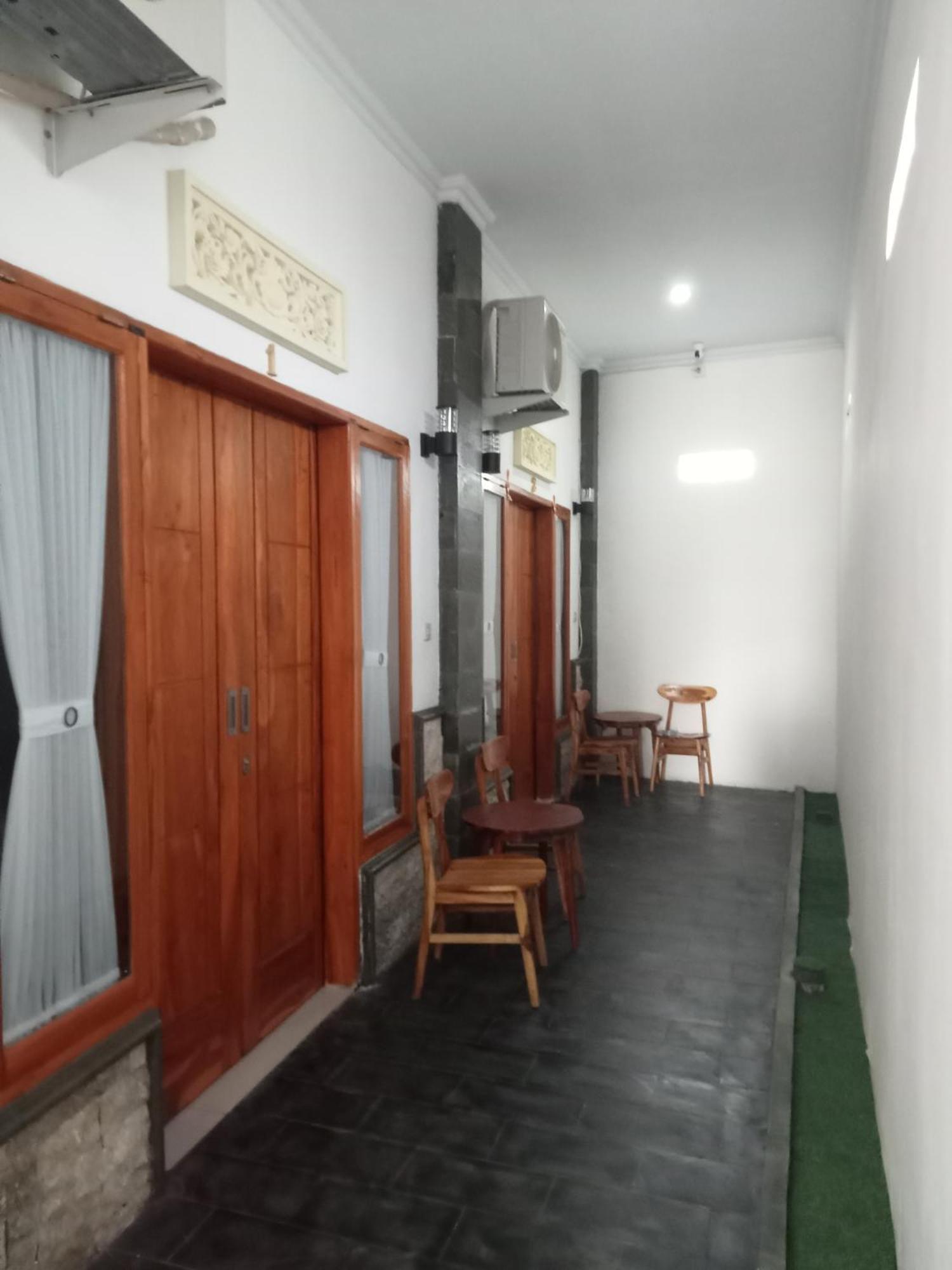 D'Transit Batununggul Exterior foto